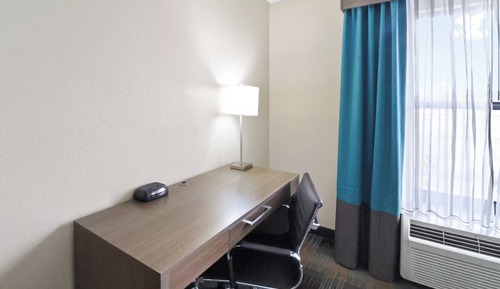 Standard Room, 1 King Bed, Non Smoking