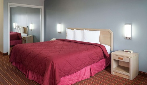 Standard Room, 1 King Bed, Non Smoking