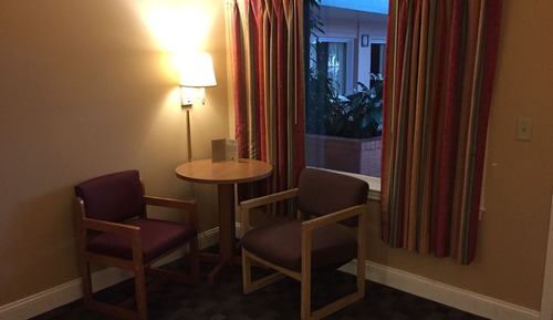 Poolside Room with One king size bed Non smoking