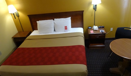 Standard Room, 1 King Bed, Non Smoking