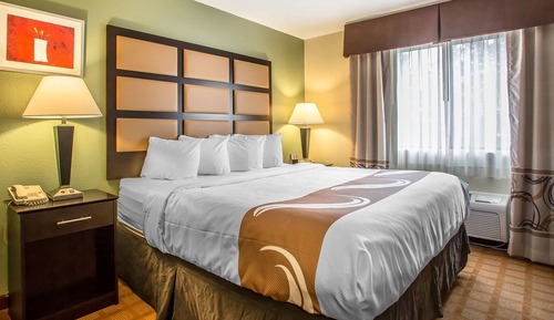 Suite, 1 King Bed with Sofa bed, Non Smoking, Hot Tub