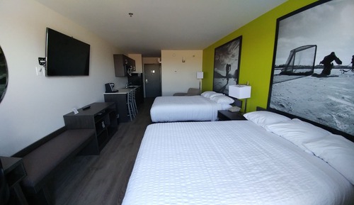 Room, 2 Queen Beds, Non Smoking (Efficiency,tub/shower)