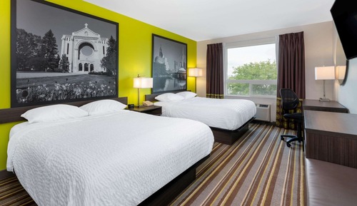Room, 2 Queen Beds, Non Smoking (tub/shower)