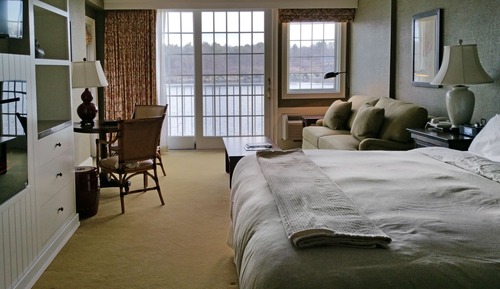 Oceanfront Luxury King (Oceanview, Patio) 