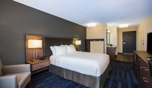 Standard Room, 1 Queen Bed, Accessible Bathtub (Mobility, Accessible Tub)