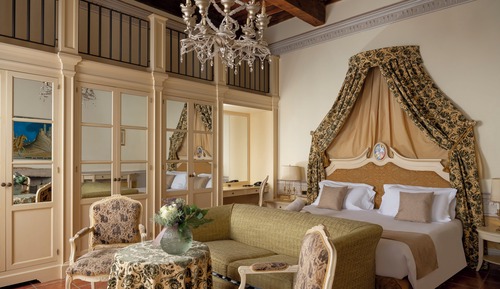 Premium Suite
