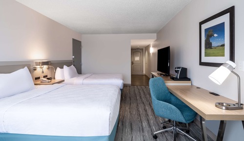 Basic Room, 2 Queen Beds, Balcony