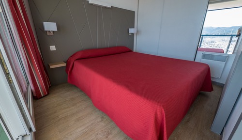 Apartment, 1 Bedroom, Patio (side For 4)