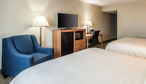 Room, 2 Queen Beds, Accessible, Non Smoking