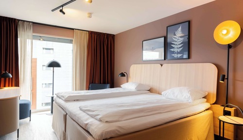 Standard Room, 1 Queen Bed