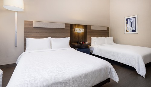 Standard Room, 2 Queen Beds, Accessible (Communication, Roll-In Shower)