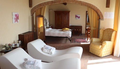 Premium Suite