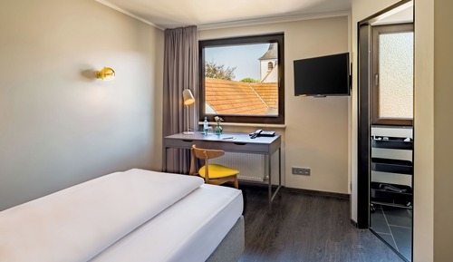 Standard Single Room