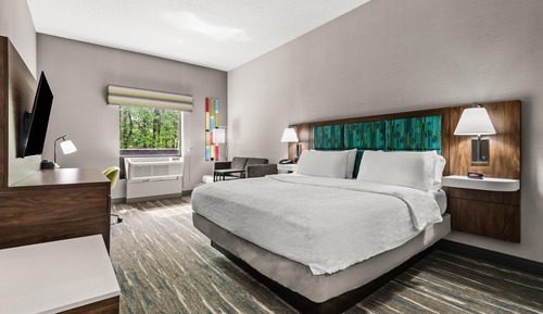 One king bed non smoking