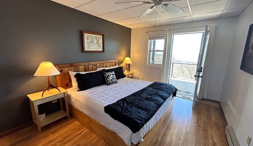 Deluxe Double Room, Ensuite, Mountain View (Wildfire Bungalow )