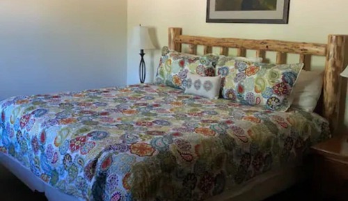 Standard Room, 1 King Bed (Lodge)
