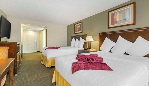 Standard Room, 2 Queen Beds, Non Smoking, Refrigerator