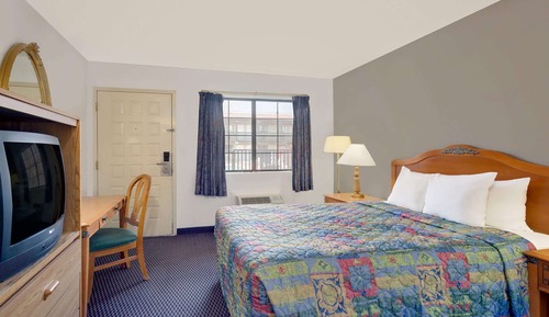 Room, 1 King Bed, Non Smoking