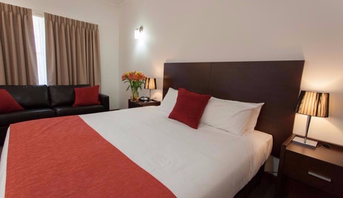 Deluxe Room, 1 King Bed
