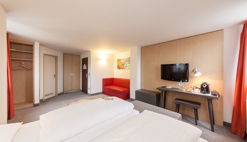 Superior Room, 1 Double Bed, Bathtub (Cozy Sitting Corner)