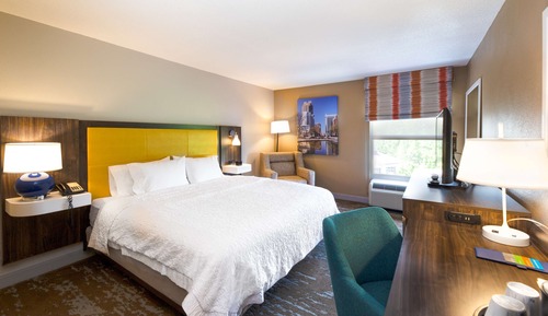 Suite, 1 King Bed, Kitchen