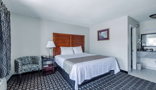 Room, 1 Queen Bed, Non Smoking