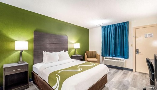 Standard Room, 1 King Bed, Non Smoking