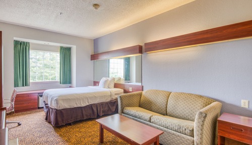 Premium Room, 1 Queen Bed