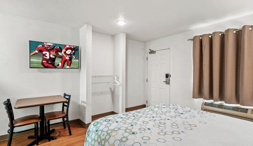 Studio, 1 Queen Bed, Accessible, Non Smoking