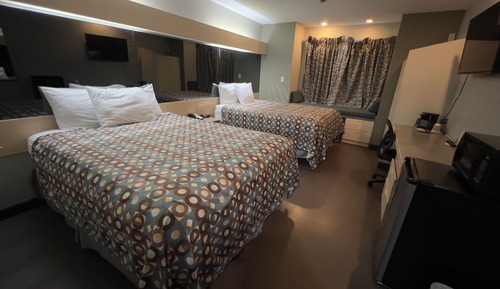 Room, 2 Queen Beds, Non Smoking
