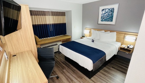 Room, 1 Queen Bed, Non Smoking