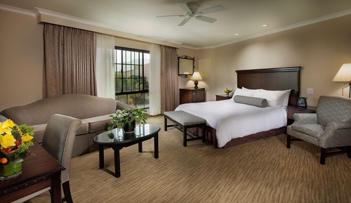 Premium Suite, 1 King Bed (Coast Premium King Junior Suite)