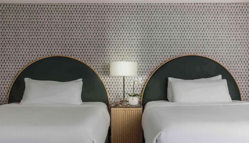 Deluxe Room, 2 Queen Beds (Deluxe Two Queen)