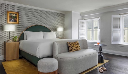 Deluxe Room, 1 King Bed (Deluxe King)