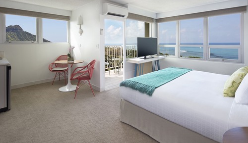 Junior Suite, 1 King Bed, Balcony, Ocean View
