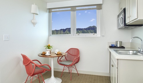 Junior Suite, 1 King Bed, Balcony (Diamond Head View)
