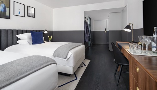 Premium Room