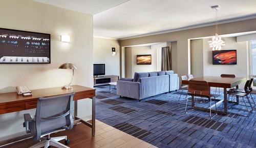 Suite, 1 King Bed