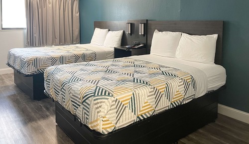 Standard Room, 2 Double Beds, Accessible, Non Smoking