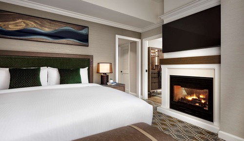 Fairmont Gold, Junior Suite, 1 King Bed