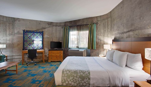 Studio Suite, 1 King Bed, Non Smoking