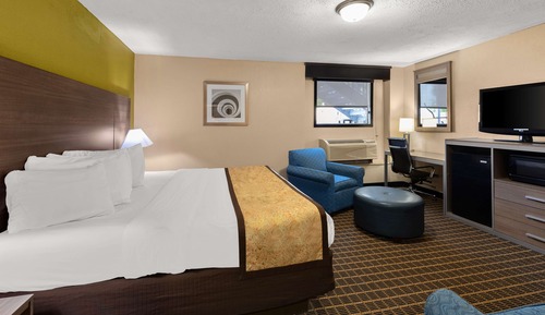 Suite, 1 King Bed, Non Smoking, Jetted Tub
