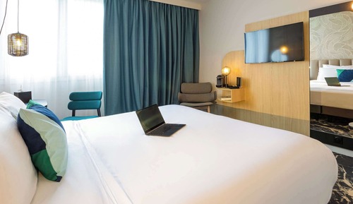 Deluxe Room, 1 Double Bed, Park View