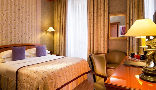 Classic Room, 1 Queen Bed