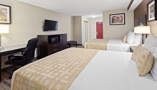 Standard Room, 2 Queen Beds, Non Smoking, Refrigerator