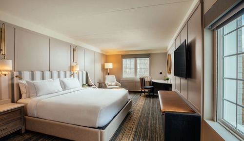 Room, 1 King Bed, Accessible (Hearing)
