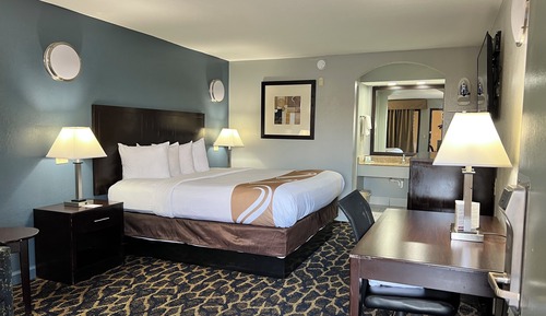 Standard Room, 1 King Bed, Non Smoking