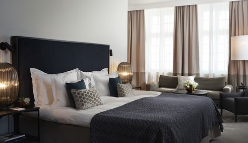 Junior Suite (Water View)