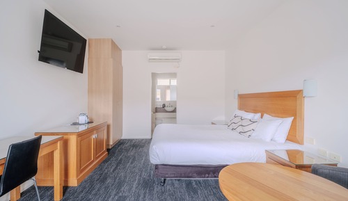 King Spa Room