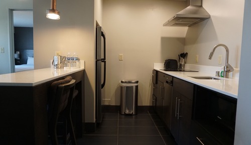 Suite, 1 King Bed, Non Smoking, Kitchen